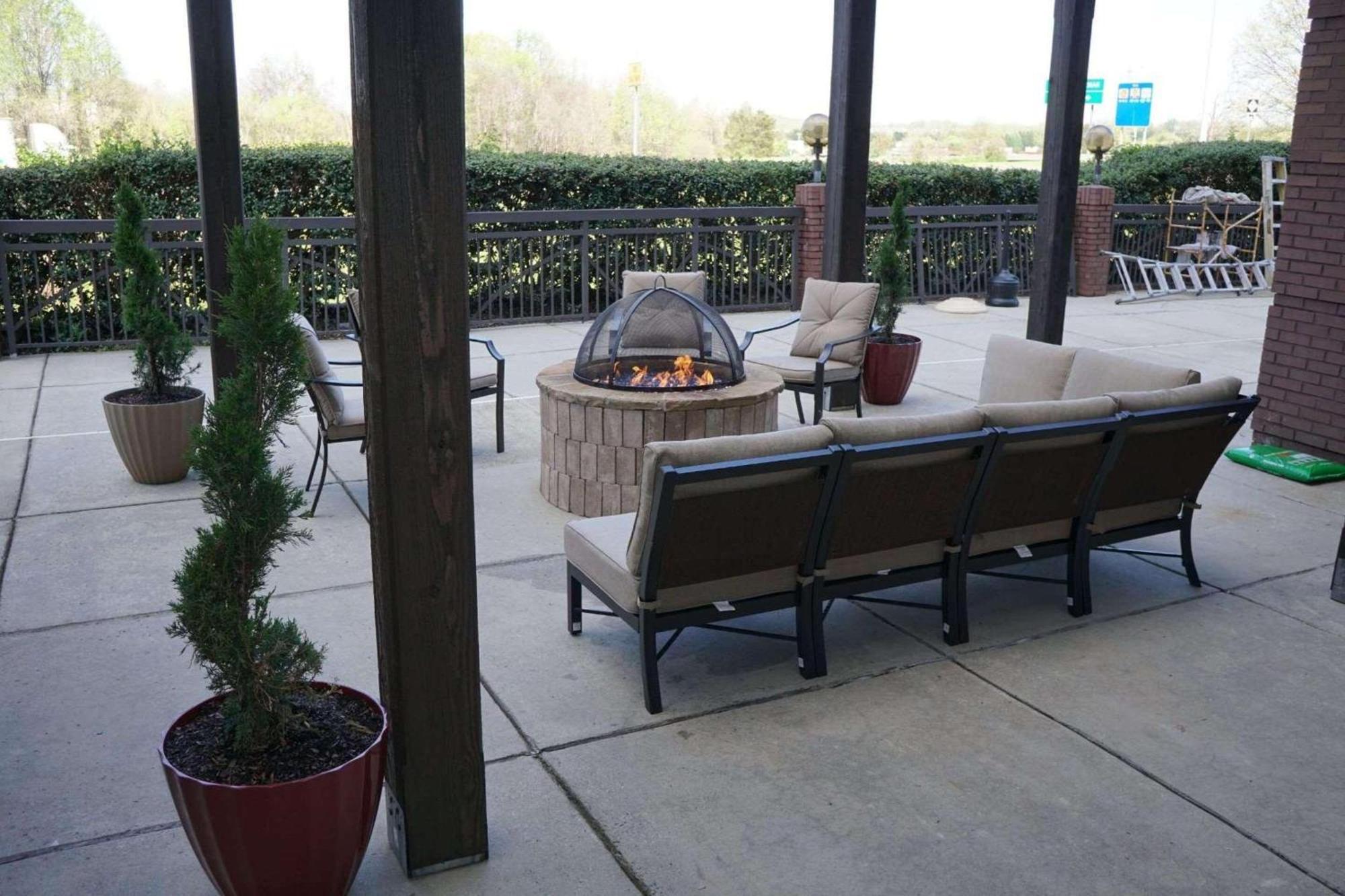 Country Inn & Suites By Radisson, Lake Norman Huntersville, Nc מראה חיצוני תמונה