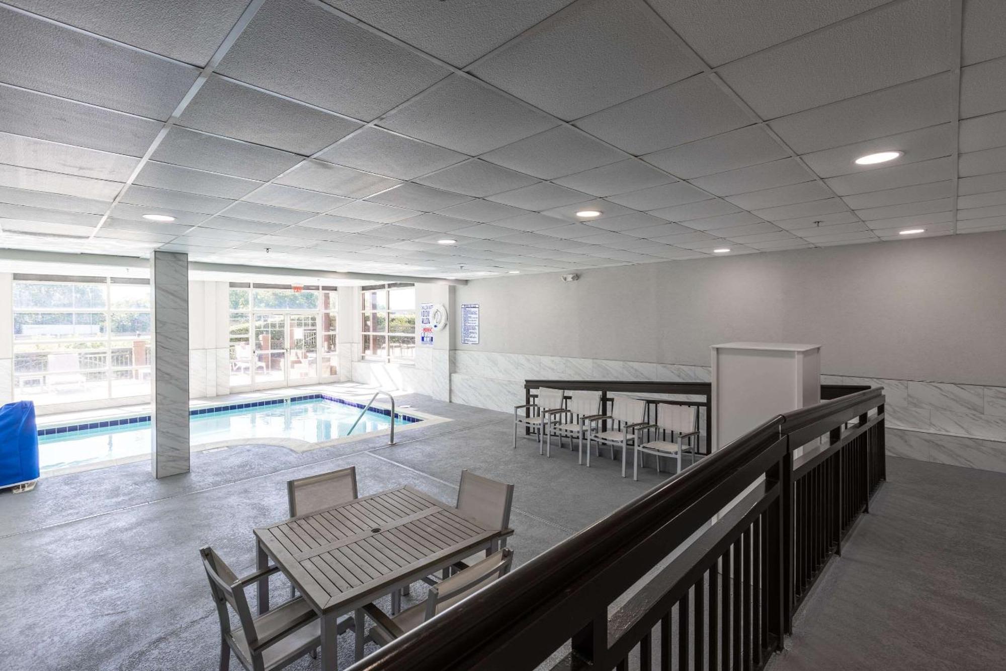 Country Inn & Suites By Radisson, Lake Norman Huntersville, Nc מראה חיצוני תמונה